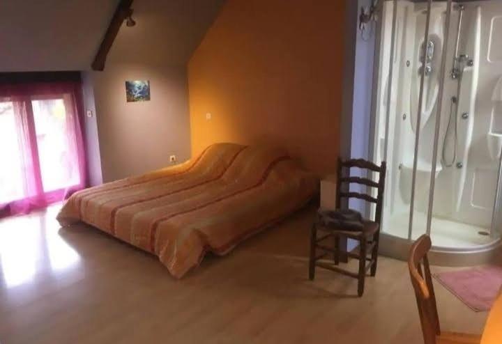 Chambre Chez L'Habitant Rueyres Eksteriør billede